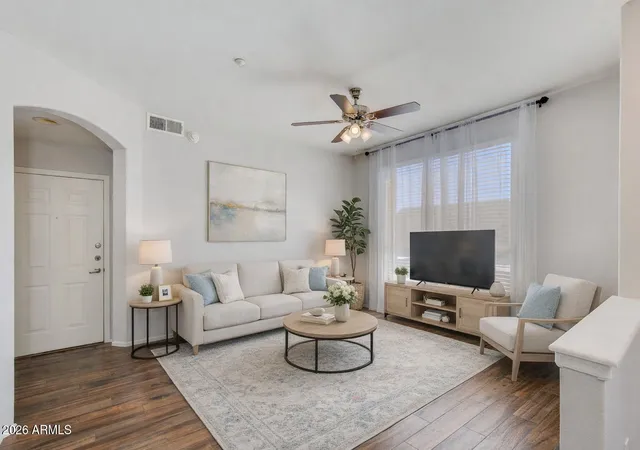 2nd image of 5303 N 7Th St #215, Phoenix, AZ 85014 | MLS# 7004968