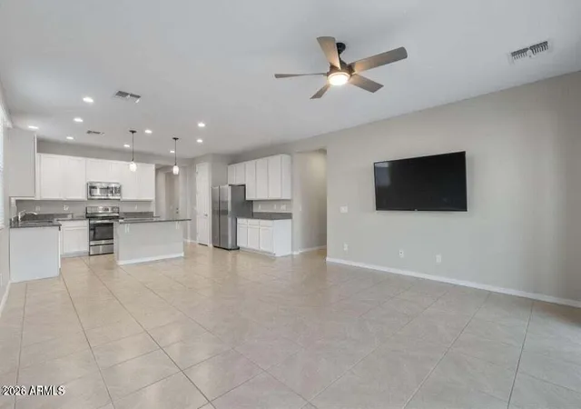 Photo 4 of Single family home for sale at 1642 W Hopi Dr, Coolidge, AZ 85128 | MLS# 7006112 | Listing updated on 2026-09-18