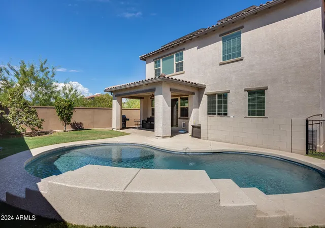 Homes for sale in Gilbert, AZ | 130 N Bay Dr, Gilbert, AZ 85233 | MLS# 7002933