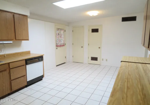 Photo 2 of Single family home for sale at 211 Dragoon St, Huachuca City, AZ 85616 | MLS# 7002263 | Listing updated on 2026-07-17
