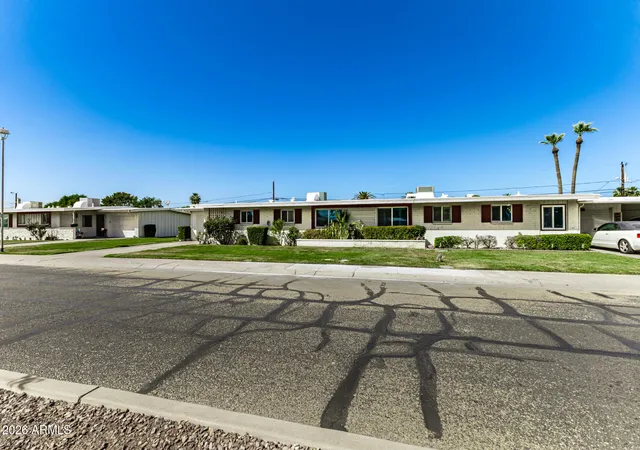 24th image of 10752 W Peoria Ave, Sun City, AZ 85351 | MLS# 7053322