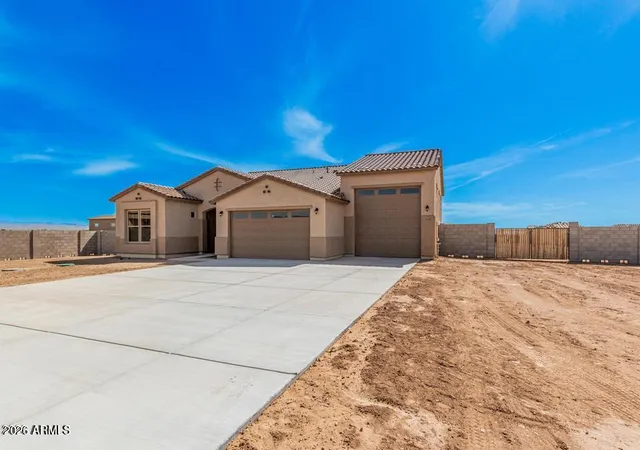 Photo 4 of Single family home for sale at 24335 W Duane Ln, Wittmann, AZ 85361 | MLS# 7002464 | Listing updated on 2026-09-08