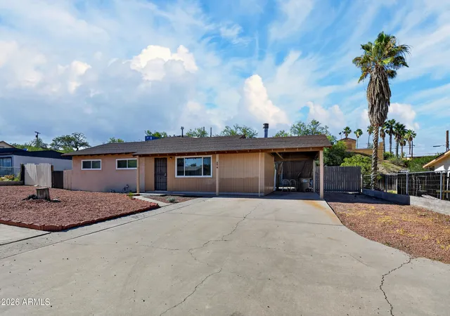 Homes for sale in Wickenburg, AZ | 500 N Oxbow Dr, Wickenburg, AZ 85390 | MLS# 7006011