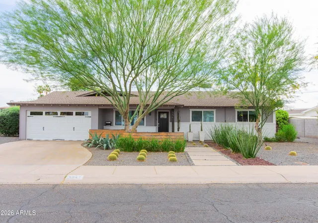 2nd image of 5541 E Cheery Lynn Rd, Phoenix, AZ 85018 | MLS# 7004001