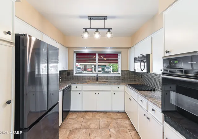 Photo 3 of Townhouse for sale at 4630 N 76th Place, Scottsdale, AZ 85251 | MLS# 7004916 | Listing updated on 2026-10-02