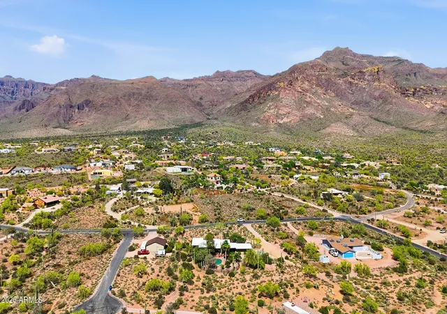 Photo 3 of Single family home for sale at 10685 E Valley View Dr, Gold Canyon, AZ 85118 | MLS# 7004963 | Listing updated on 2026-08-02