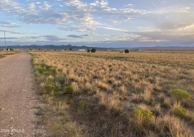 5th image of 3639 W Granite Dr #201, Paulden, AZ 86334 | MLS# 7003631