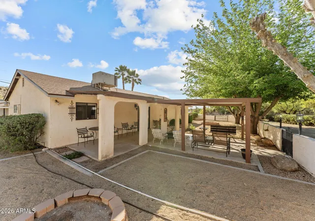 Photo 2 of Single family home for sale at 550 E Bass Rd, Wickenburg, AZ 85390 | MLS# 7003904 | Listing updated on 2026-04-09