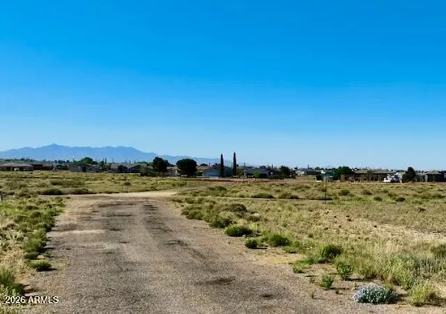 Homes for sale in Kingman, AZ | 10418 N Wood Camp Dr #3776, Kingman, AZ 86401 | MLS# 7003838