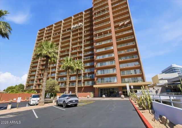 1st image of 4750 N Central Ave #B14, Phoenix, AZ 85012 | MLS# 7005660