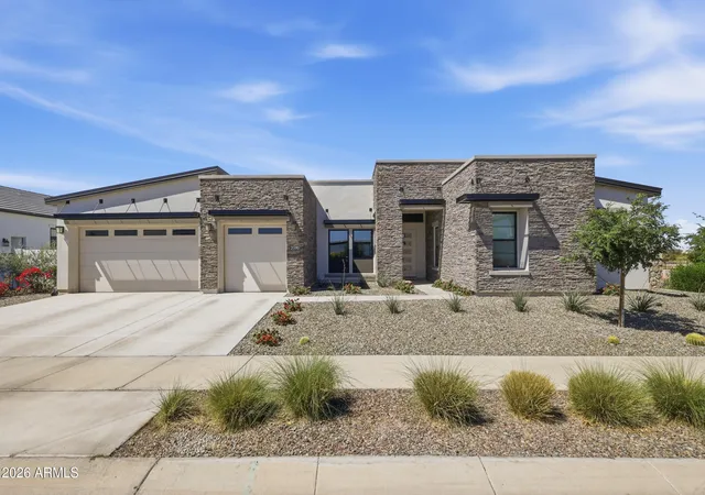 Photo 1 of Single family home for sale at 25370 S 204th Way, Queen Creek, AZ 85142 | MLS# 7004293 | Listing updated on 2026-09-28