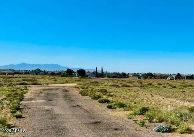 Homes for sale in Kingman, AZ | 10404 N Wood Camp Dr #3775, Kingman, AZ 86401 | MLS# 7004384