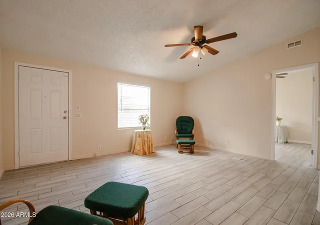 Homes for sale in Glendale, AZ | 8601 N 71St Ave #43, Glendale, AZ 85301 | MLS# 7006845