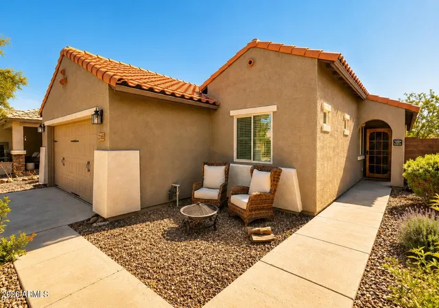Homes for sale in Gilbert, AZ | 2185 E Hazeltine Wy, Gilbert, AZ 85298 | MLS# 7004702