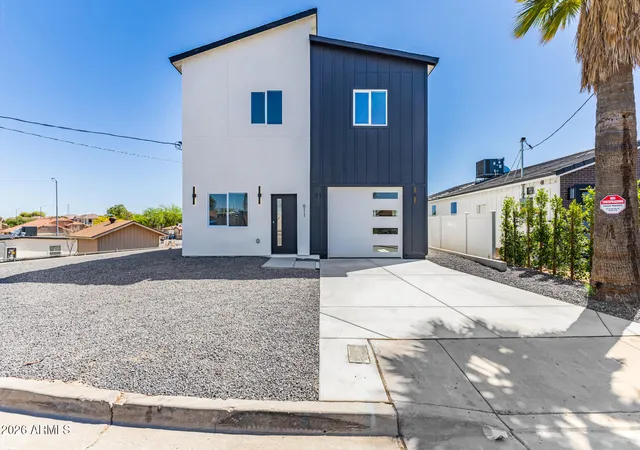 Photo 1 of Single family home for sale at 611 E Agua Fria Ln, Avondale, AZ 85323 | MLS# 7005009 | Listing updated on 2026-09-10