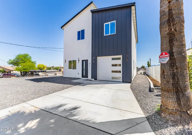 Photo 3 of Single family home for sale at 611 E Agua Fria Ln, Avondale, AZ 85323 | MLS# 7005009 | Listing updated on 2026-09-10