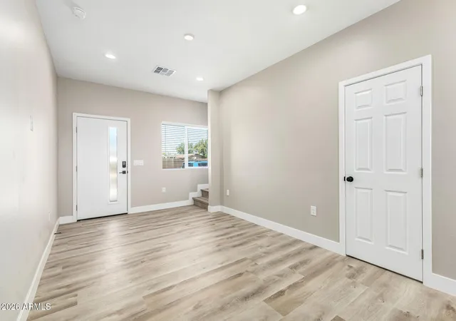 Photo 4 of Single family home for sale at 611 E Agua Fria Ln, Avondale, AZ 85323 | MLS# 7005009 | Listing updated on 2026-09-10