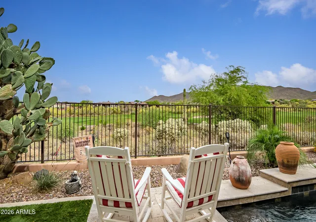 2nd image of 41330 N Congressional Dr, Phoenix, AZ 85086 | MLS# 7007717
