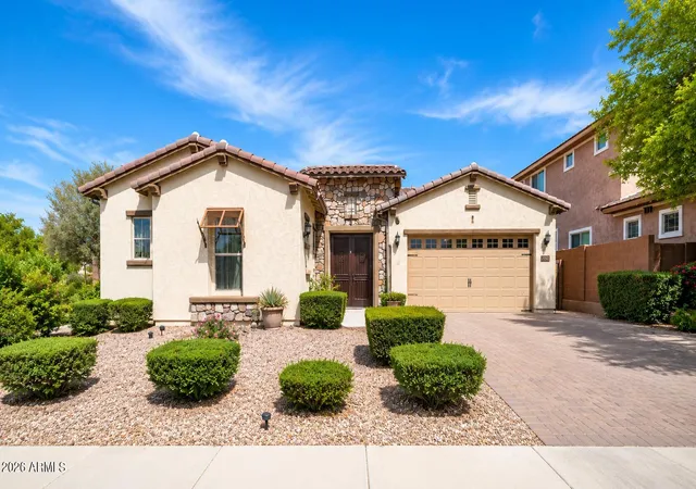 Photo 1 of Single family home for sale at 2662 E La Costa Dr, Gilbert, AZ 85298 | MLS# 7006474 | Listing updated on 2026-09-16