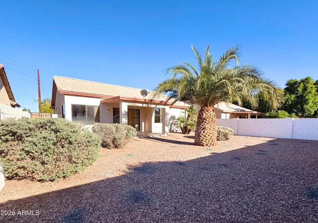 Photo 4 of Single family home for sale at 25210 S Wyoming Ave, Sun Lakes, AZ 85248 | MLS# 7005056 | Listing updated on 2026-09-10