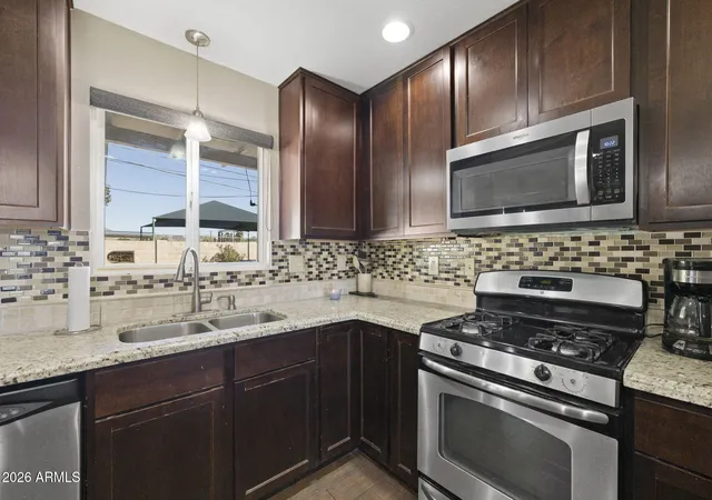 2nd image of 418 E Orchid Ln, Phoenix, AZ 85020 | MLS# 7006616