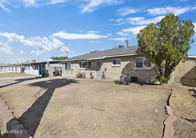 5th image of 418 E Orchid Ln, Phoenix, AZ 85020 | MLS# 7006616