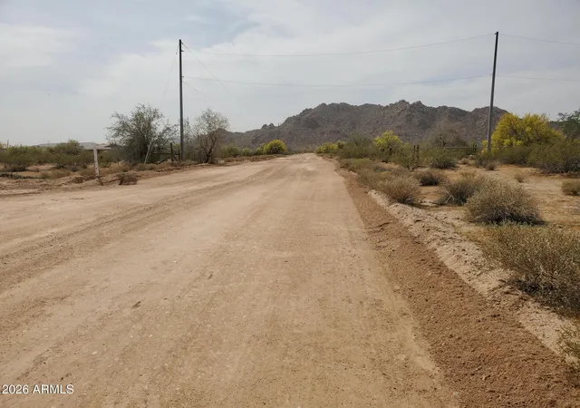 Photo 4 of Land for sale at 0 S La Paz Rd #38, Maricopa, AZ 85139 | MLS# 7005640 | Listing updated on 2026-09-25