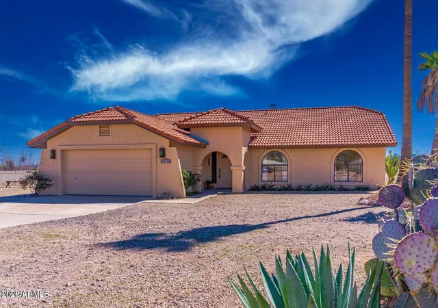 Photo 1 of Single family home for sale at 55500 N Vulture Mine Rd, Wickenburg, AZ 85390 | MLS# 7006053 | Listing updated on 2026-05-10