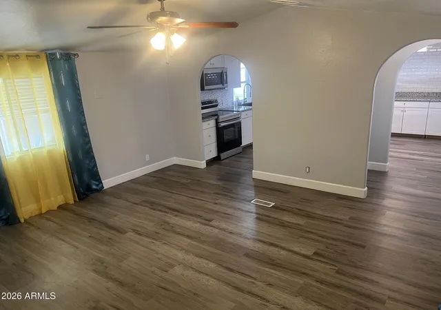 5th image of 8601 N 71St Ave #117, Glendale, AZ 85301 | MLS# 7005531