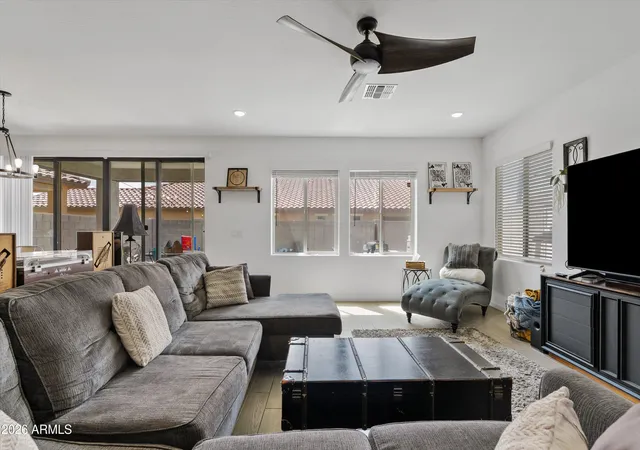 4th image of 2014 N Marketside Ave, Buckeye, AZ 85396 | MLS# 7007035