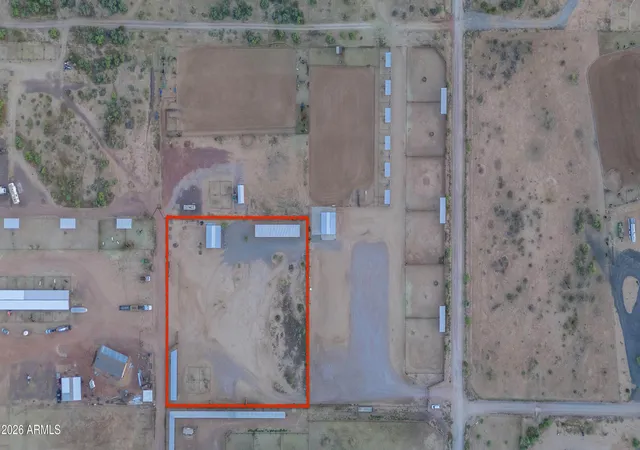 Homes for sale in Aguila, AZ | 00001 N 528Th Ave #14, Aguila, AZ 85320 | MLS# 7006352