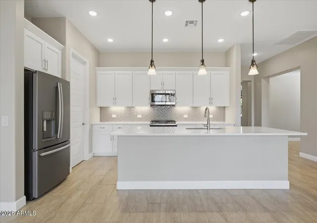 Photo 3 of Single family home for sale at 62797 E Thunder Rock Dr, Tucson, AZ 85739 | MLS# 7005764 | Listing updated on 2026-08-17