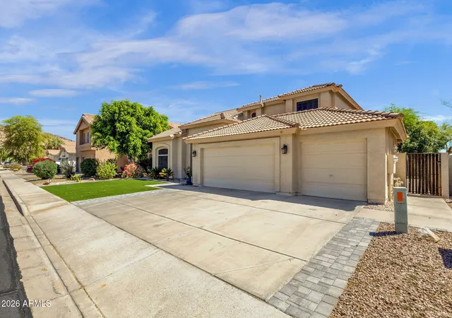 Photo 3 of Single family home for sale at 16837 S 25th Place, Phoenix, AZ 85048 | MLS# 7005894 | Listing updated on 2026-07-08