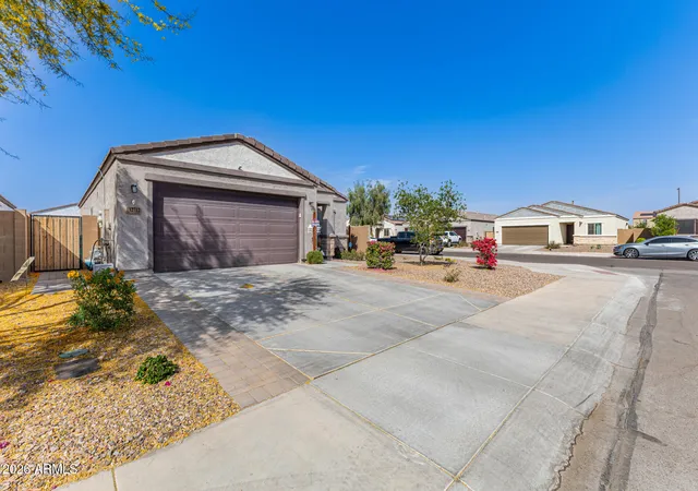 Homes for sale in Glendale, AZ | 12712 W Midway Ave, Glendale, AZ 85307 | MLS# 7005829