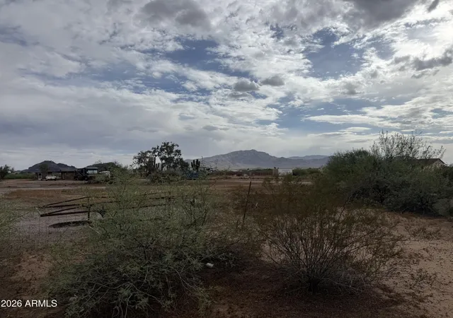 Homes for sale in Aguila, AZ | Tbd Long Rifle Rd, Aguila, AZ 85320 | MLS# 7010705