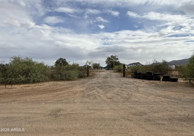 Homes for sale in Aguila, AZ | Tbd Long Rifle Rd, Aguila, AZ 85320 | MLS# 7010705