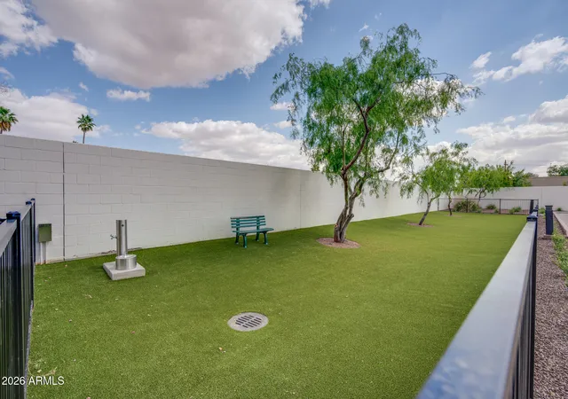 2nd image of 7300 E Earll Dr, Scottsdale, AZ 85251