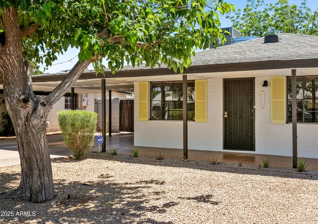 Photo 2 of Single family home for sale at 3115 N 34th Place, Phoenix, AZ 85018 | MLS# 7008626 | Listing updated on 2026-09-22