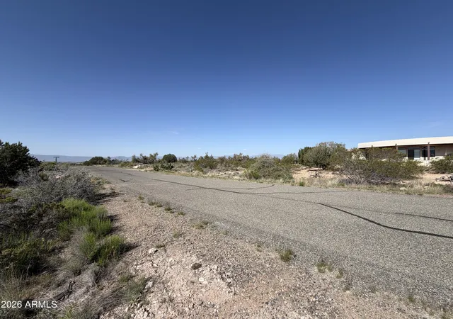 3rd image of 4850 E Crazy Horse Cir E #76, Rimrock, AZ 86335 | MLS# 7006173