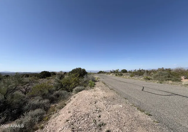 5th image of 4850 E Crazy Horse Cir E #76, Rimrock, AZ 86335 | MLS# 7006173
