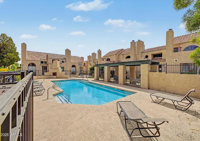 Homes for sale in Phoenix, AZ | 1025 E Highland Ave, Phoenix, AZ 85014