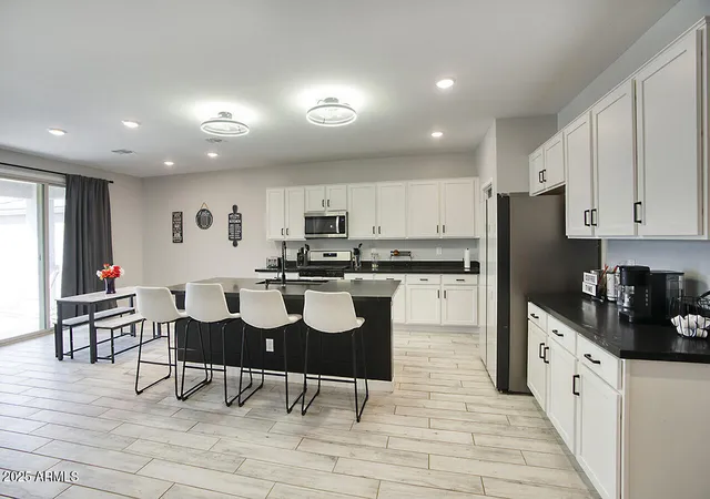 2nd image of 16829 W Maya Wy, Surprise, AZ 85387 | MLS# 7007670