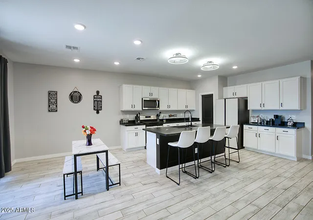 3rd image of 16829 W Maya Wy, Surprise, AZ 85387 | MLS# 7007670
