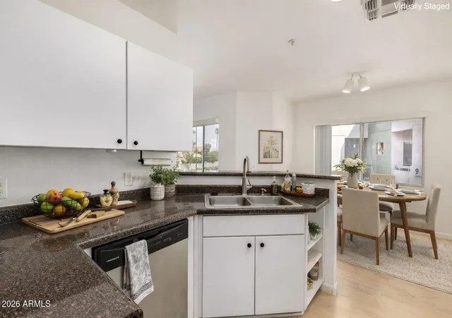 Homes for sale in Gilbert, AZ | 1295 N Ash St #828, Gilbert, AZ 85233 | MLS# 7007813