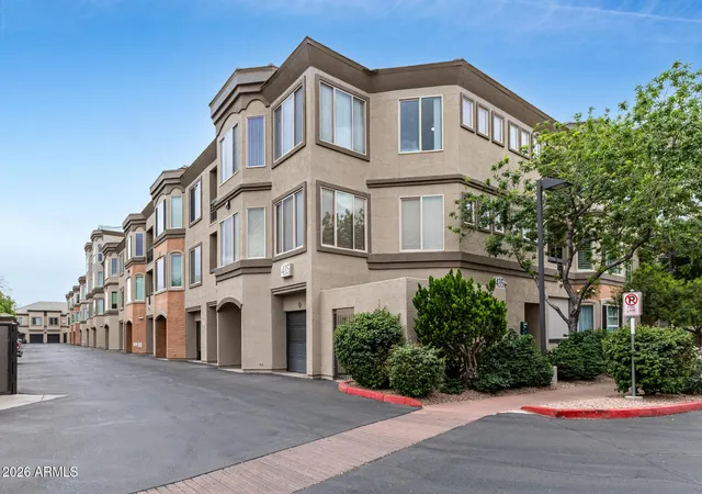 Photo 2 of Sale Pending at 435 W Rio Salado Pkwy #305, Tempe, AZ 85281 | MLS# 7007623 | Listing updated on 2026-09-30