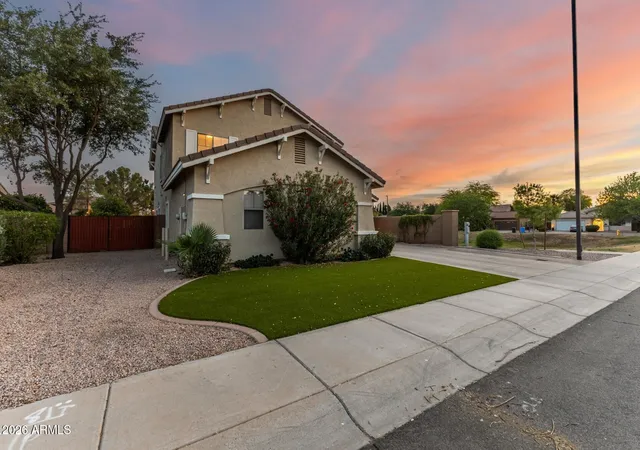 2nd image of 1271 E Canyon Creek Dr, Gilbert, AZ 85295 | MLS# 7009344