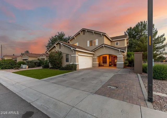 Photo 3 of Single family home for sale at 1271 E Canyon Crk Dr, Gilbert, AZ 85295 | MLS# 7009344 | Listing updated on 2026-07-29