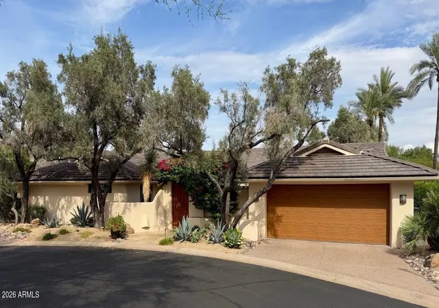 1st image of 5635 E Lincoln Dr #10, Paradise Valley, AZ 85253 | MLS# 7007180