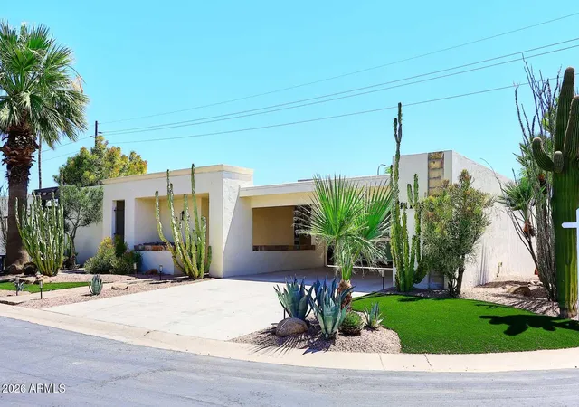 Townhouse for sale at 4111 N 87th Place, Scottsdale, AZ 85251 | MLS# 7008151
