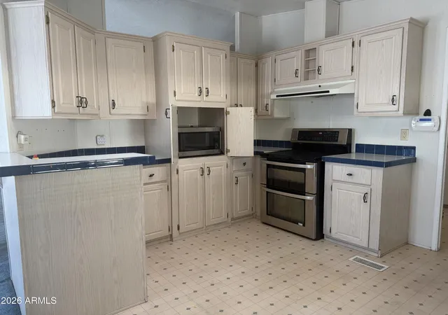 Homes for sale in Apache Junction, AZ | 2208 W Baseline Ave #102, Apache Junction, AZ 85120 | MLS# 7008169